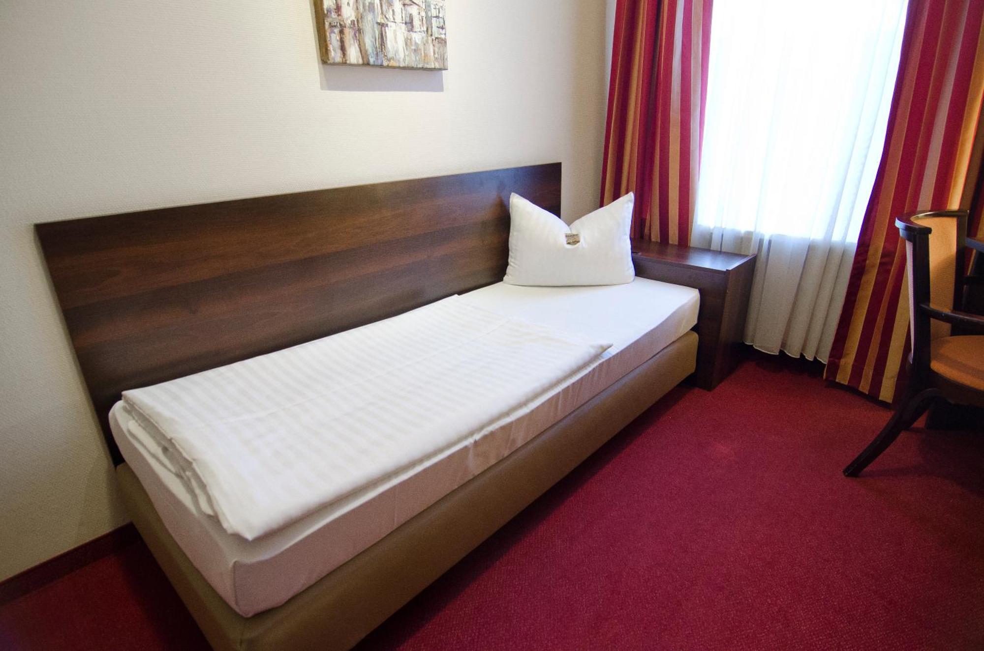 Hotel Polo Am Zob ฮัมบูร์ก ห้อง รูปภาพ