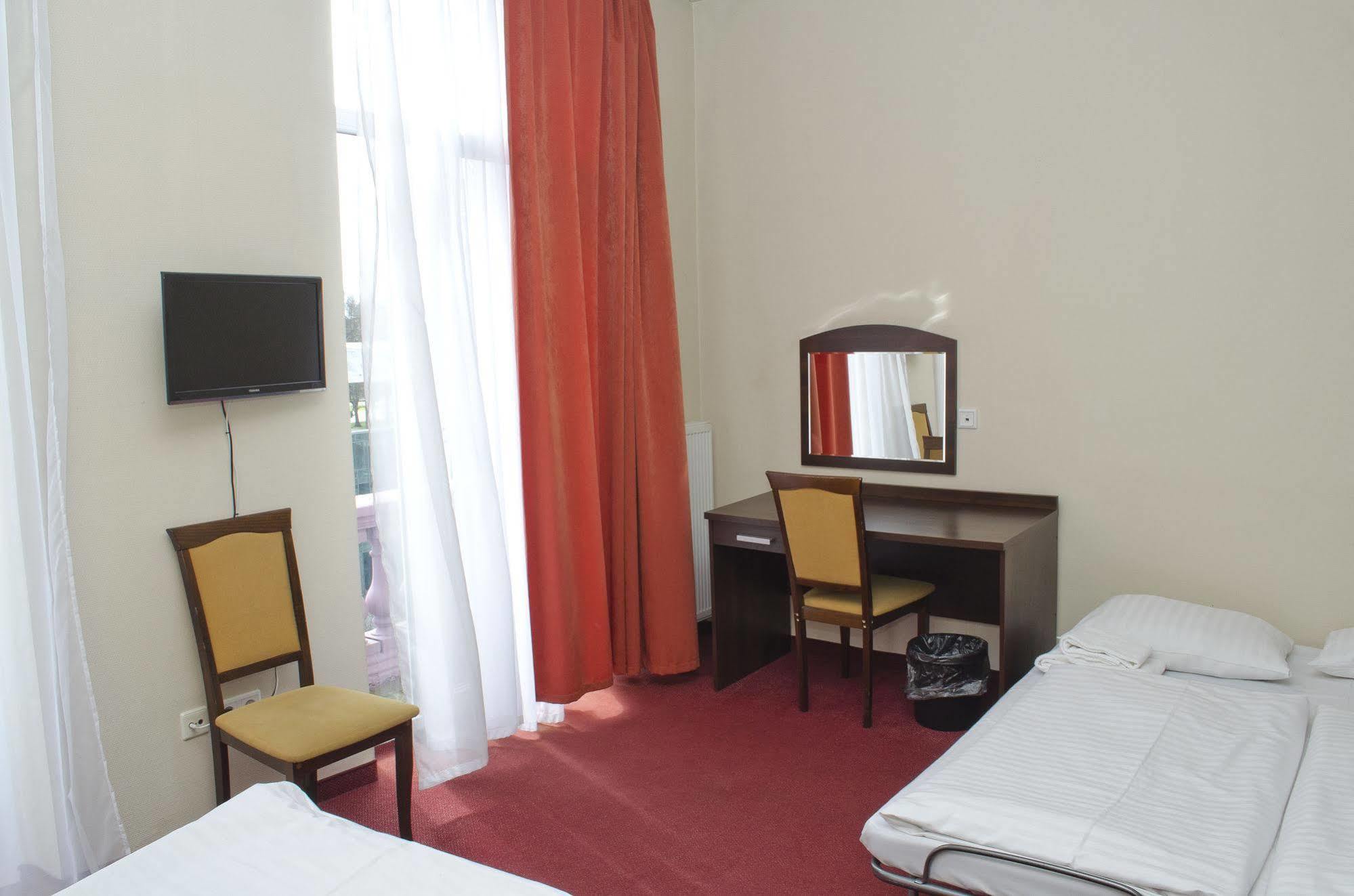 Hotel Polo Am Zob ฮัมบูร์ก ภายนอก รูปภาพ